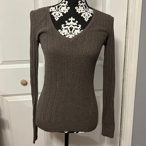 MODA International lightweight grey sweater size M